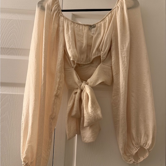 Elegant Cream Satin Top - Picture 8 of 8